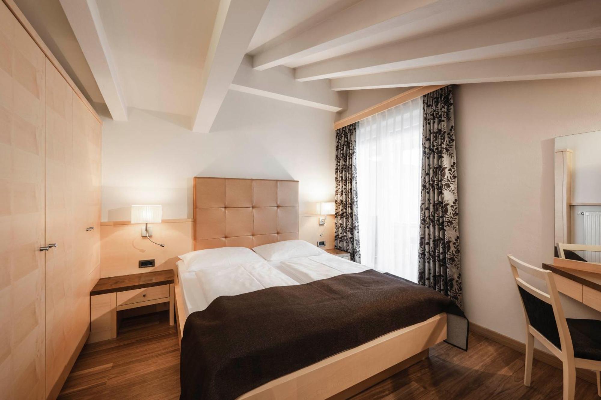 Appartementhaus Residence Hirzer Tirolo Ruang foto